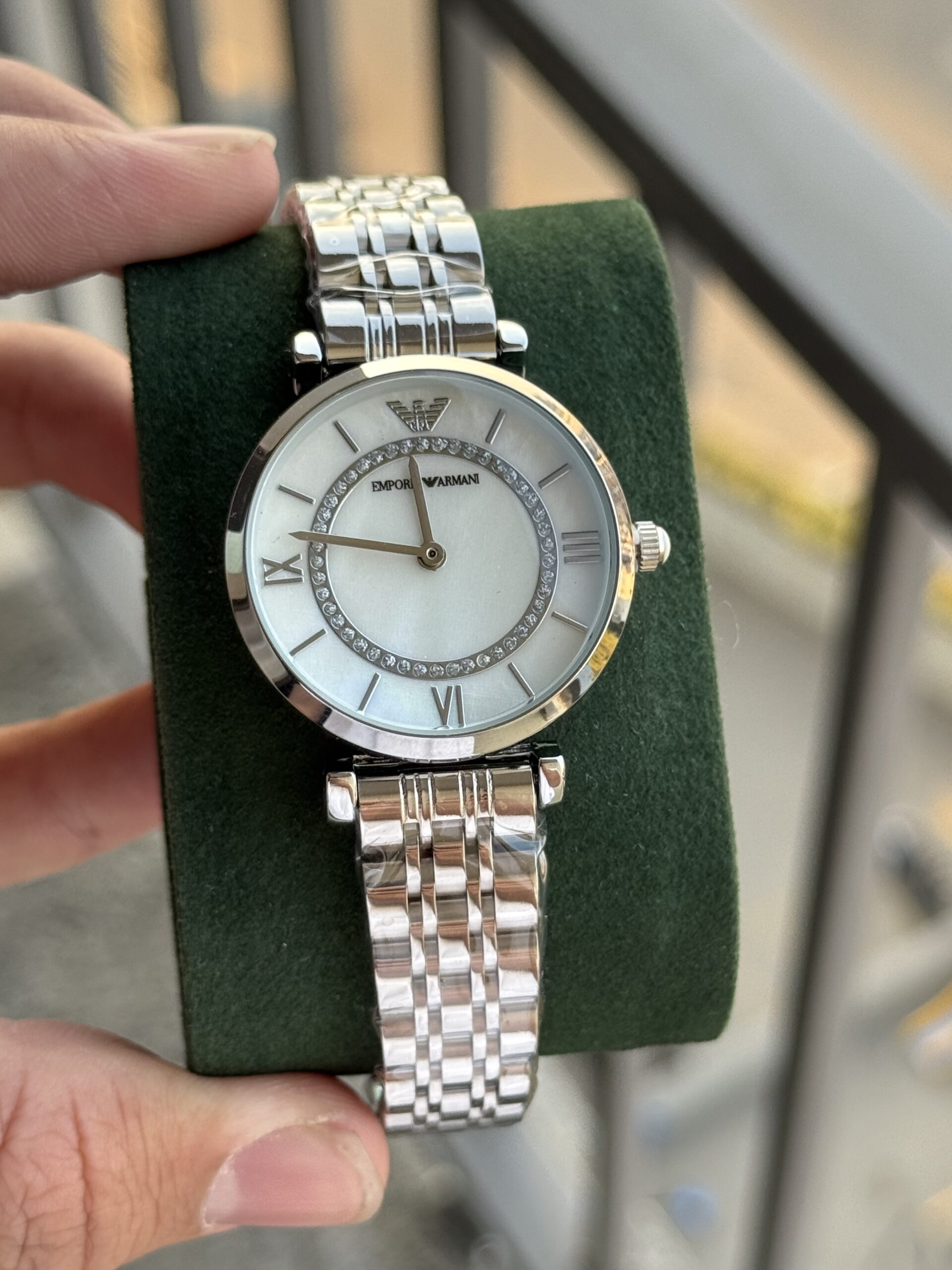 IMG_8428 Ar-7748 - Image 1