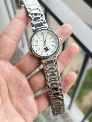 LV-7702